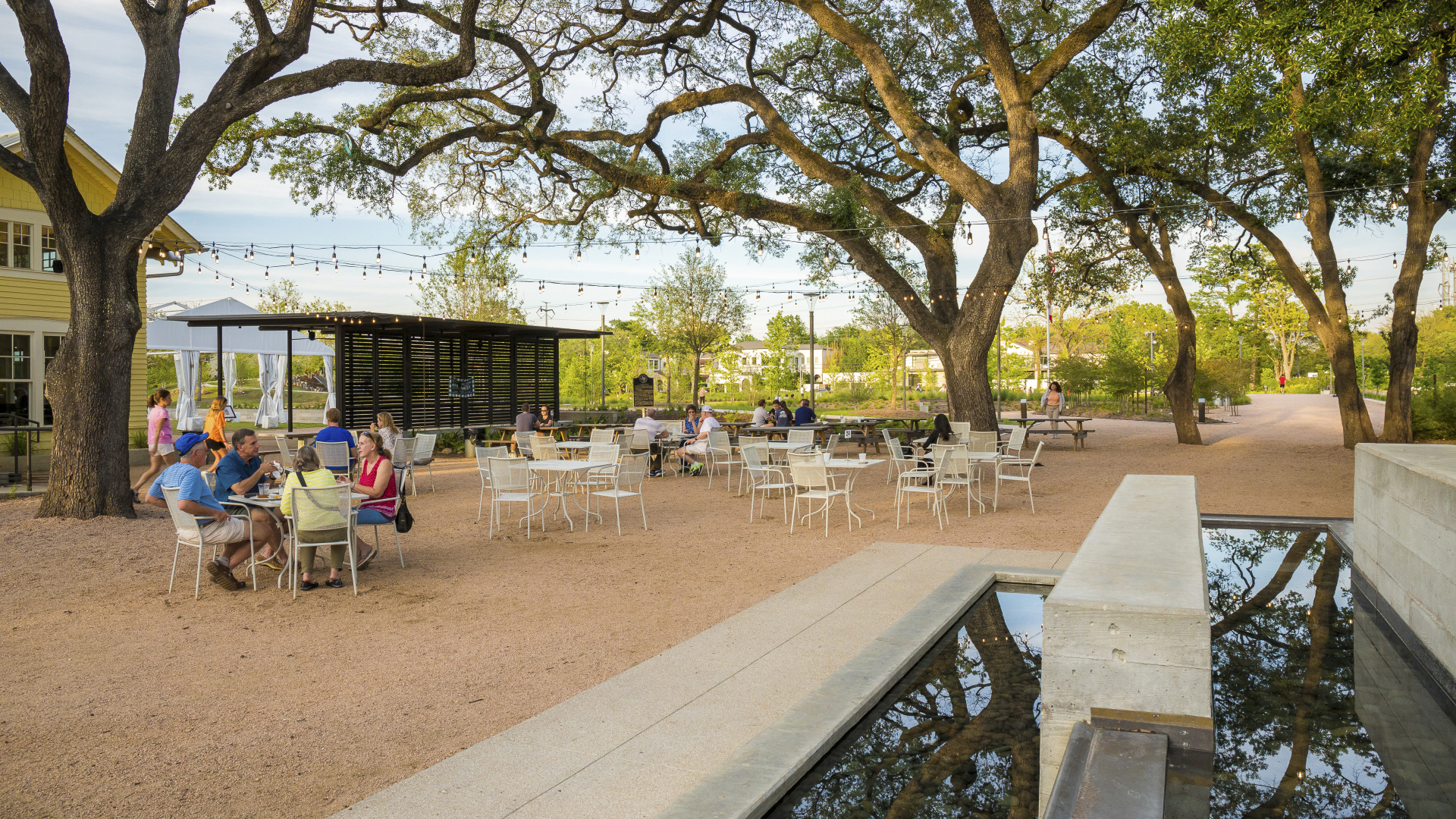 Evelyn's Park - Jonnu Singleton-3510.jpg