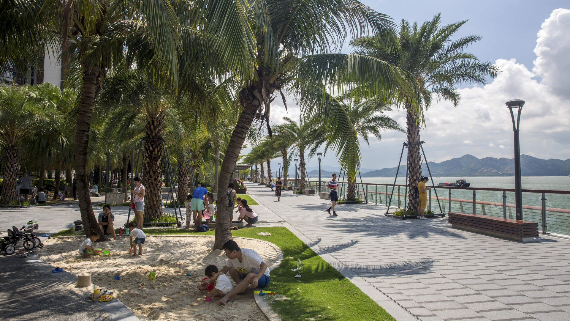 Shekou-Promenade-David-Lloyd-95.jpg