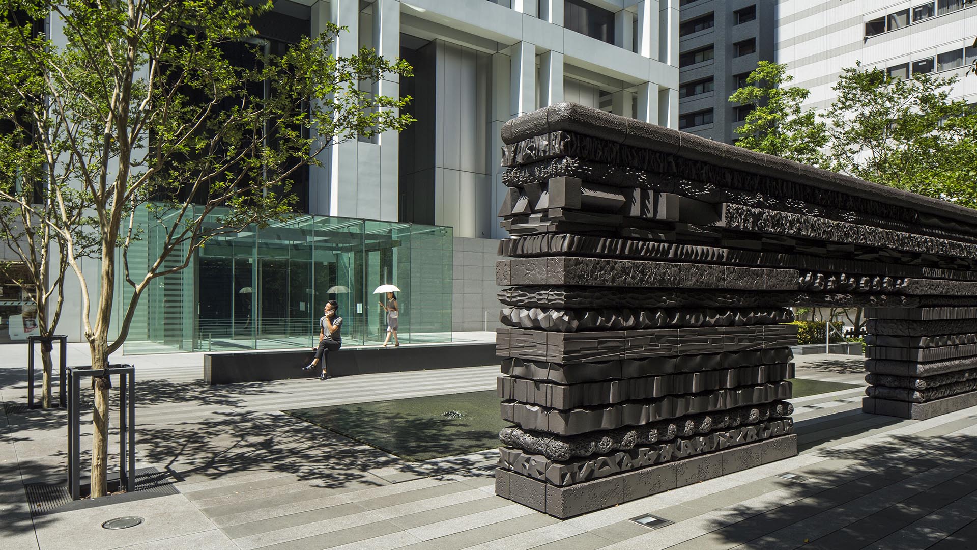 Akasaka-K-Tower-David-Lloyd-1997.jpg