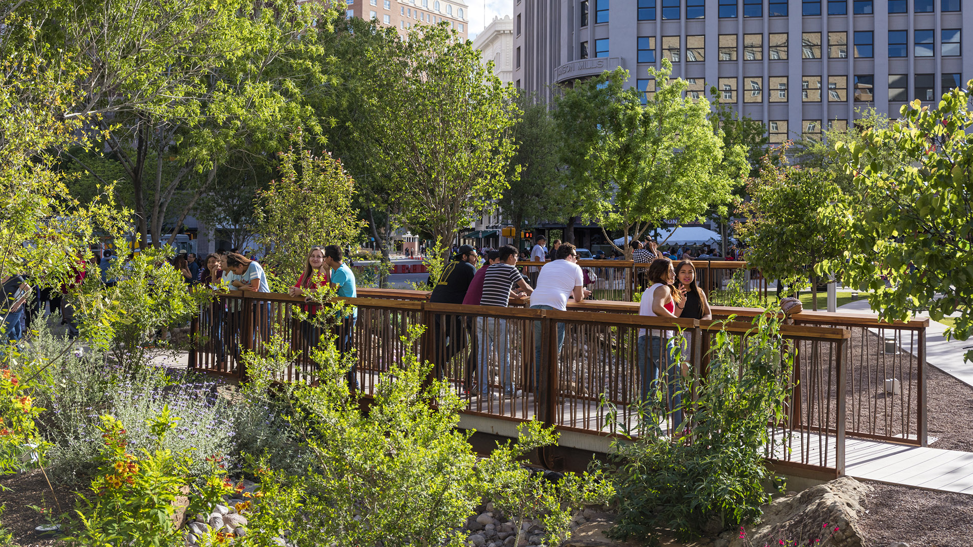 San-Jacinto-Plaza-Jonnu-Singleton-4069.jpg