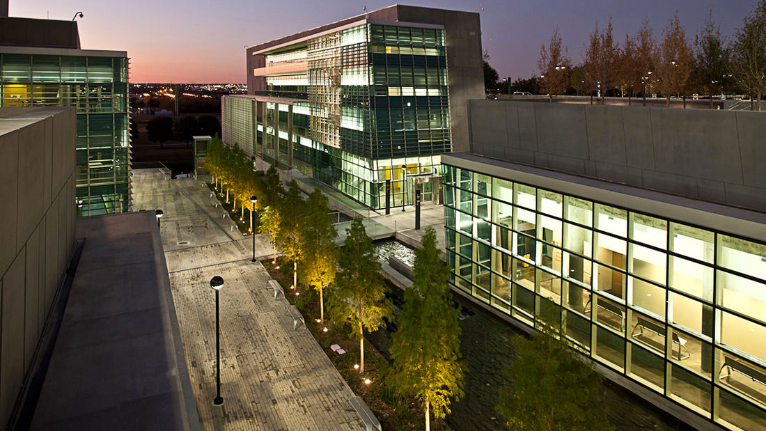 a4b04f5b_tarrantcountycollege_j_1100x1100.jpg