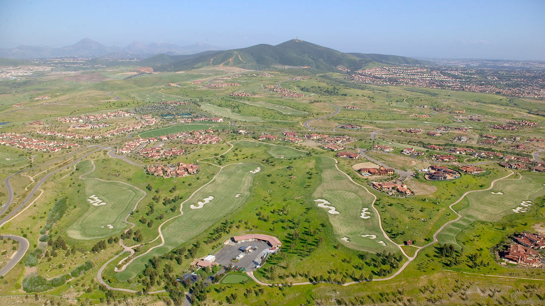 04040114_santaluz4732_1100x1100.jpg