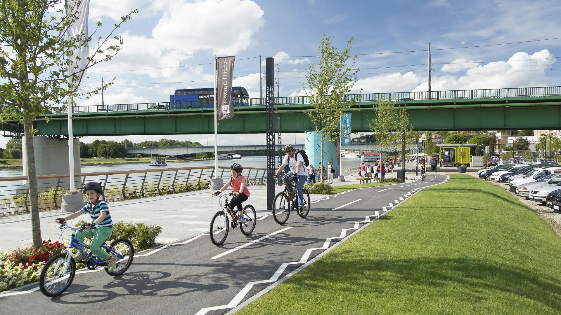 Belgrade Promenade SWA 18