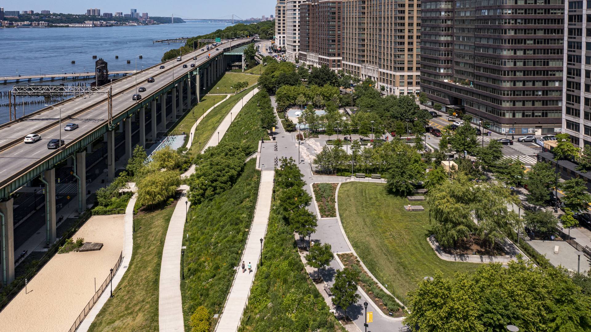 Riverside Park South_N209_cropped_1920x1080