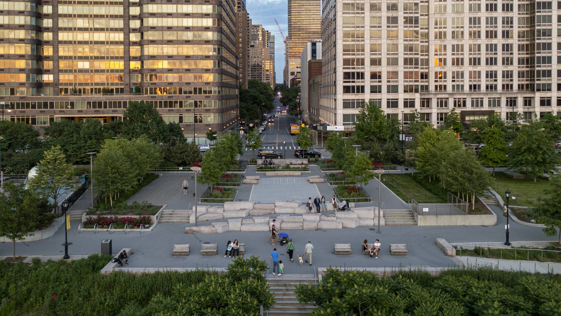 Riverside Park South_N244_cropped_1920x1080
