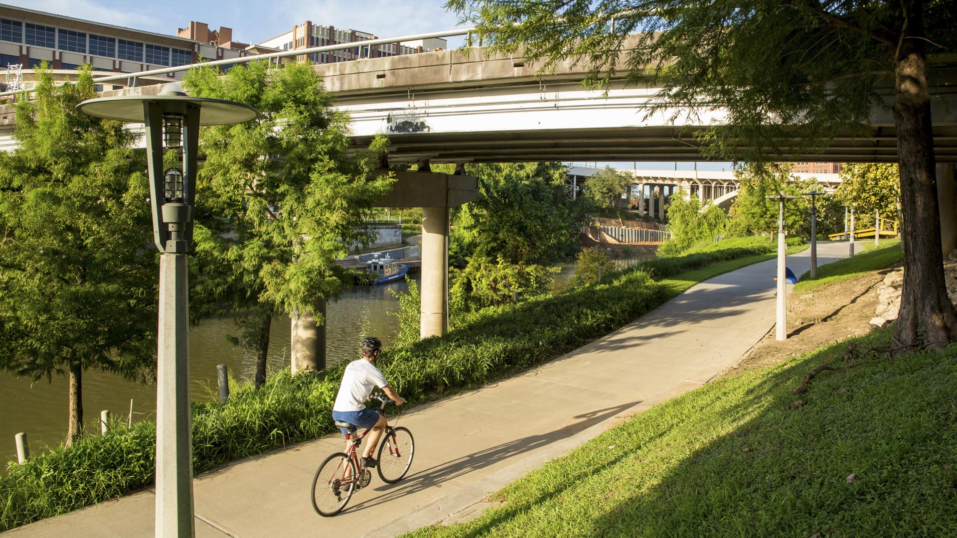 Buffalo Bayou - Smith to Travis Trail-9963.jpg