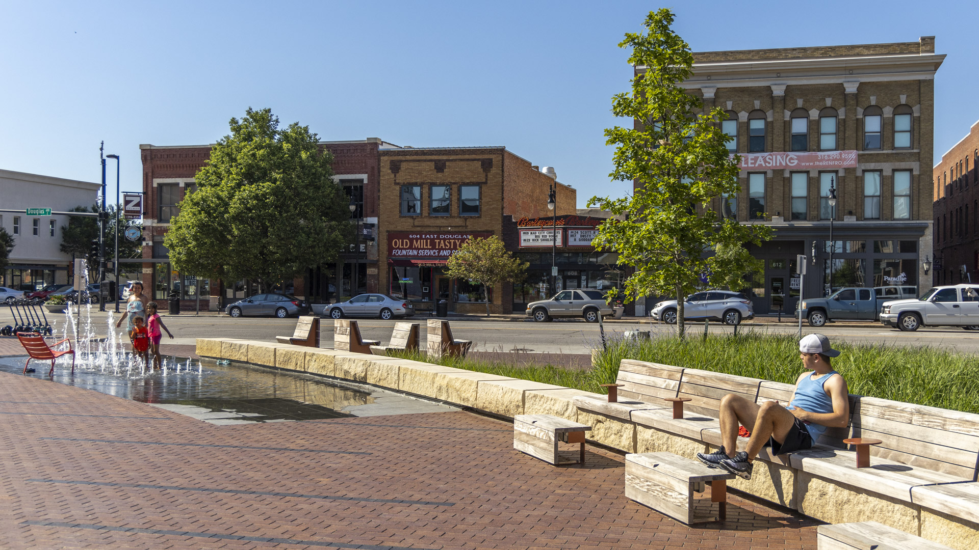 Naftzger Park - Bill Tatham-5348