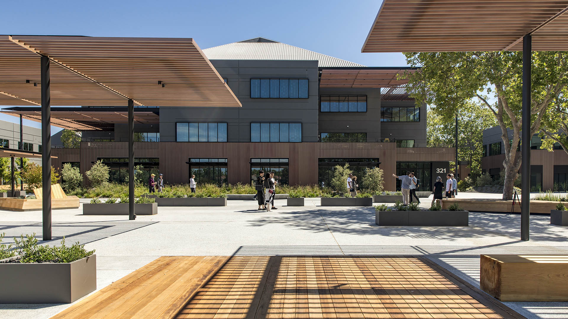 East Evelyn Ave Campus-David Lloyd-4108