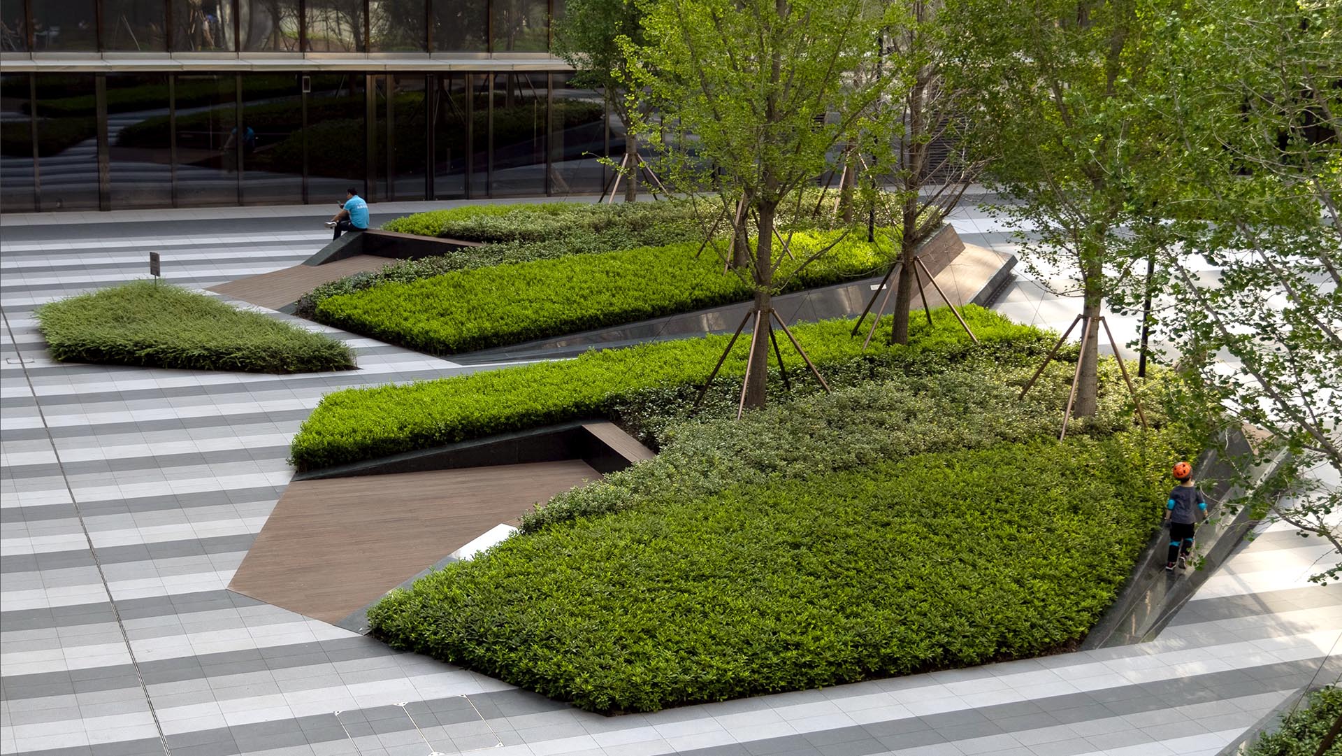 195-210606sh-d100394