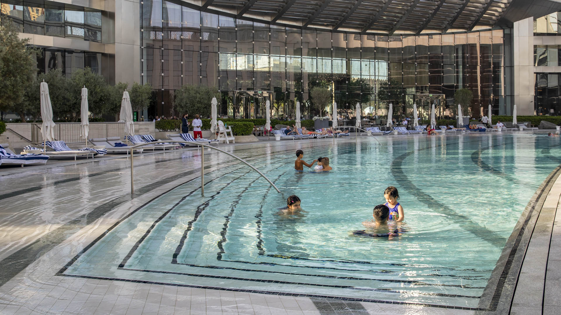 Sky View Hotel-David Lloyd-0867