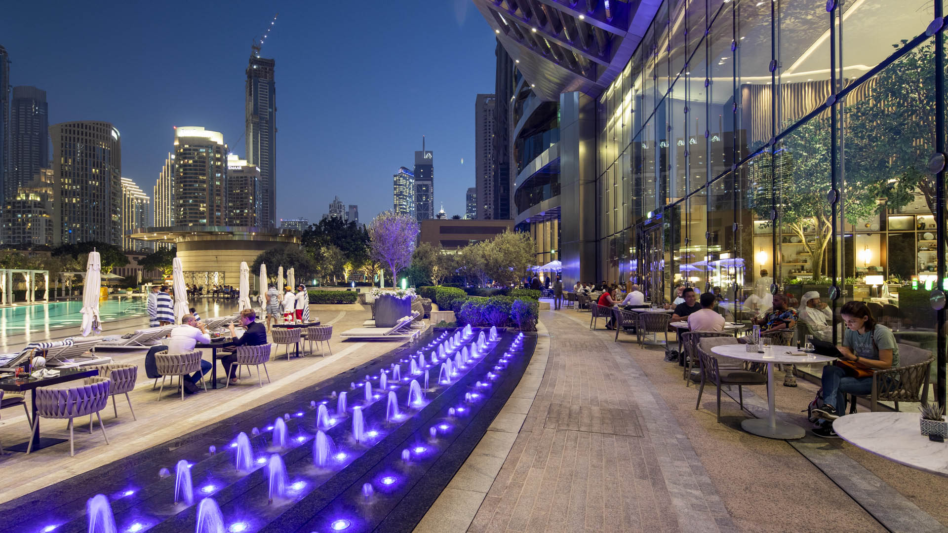 Sky View Hotel-David Lloyd-1151
