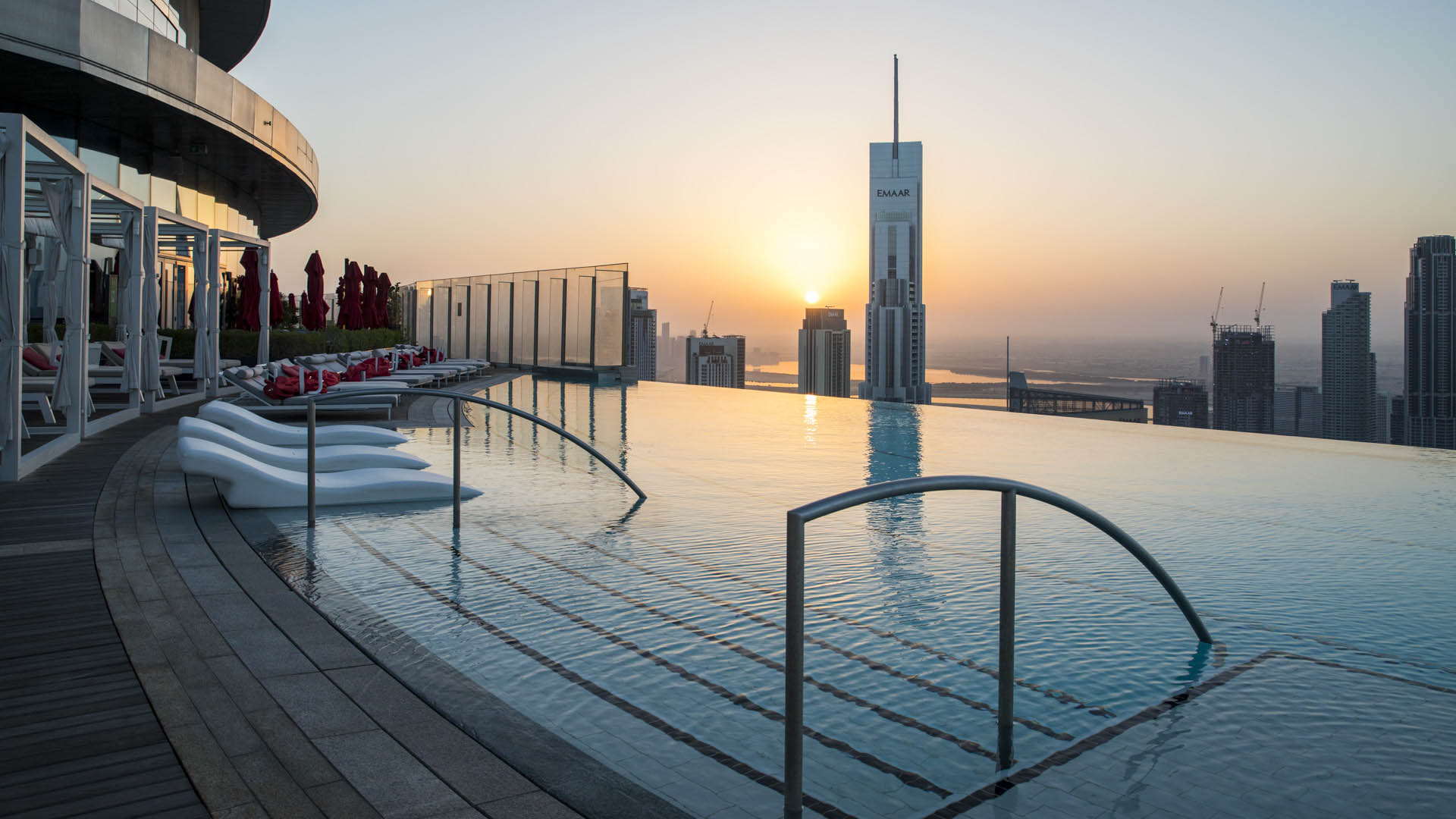 Sky View Hotel-David Lloyd-1352