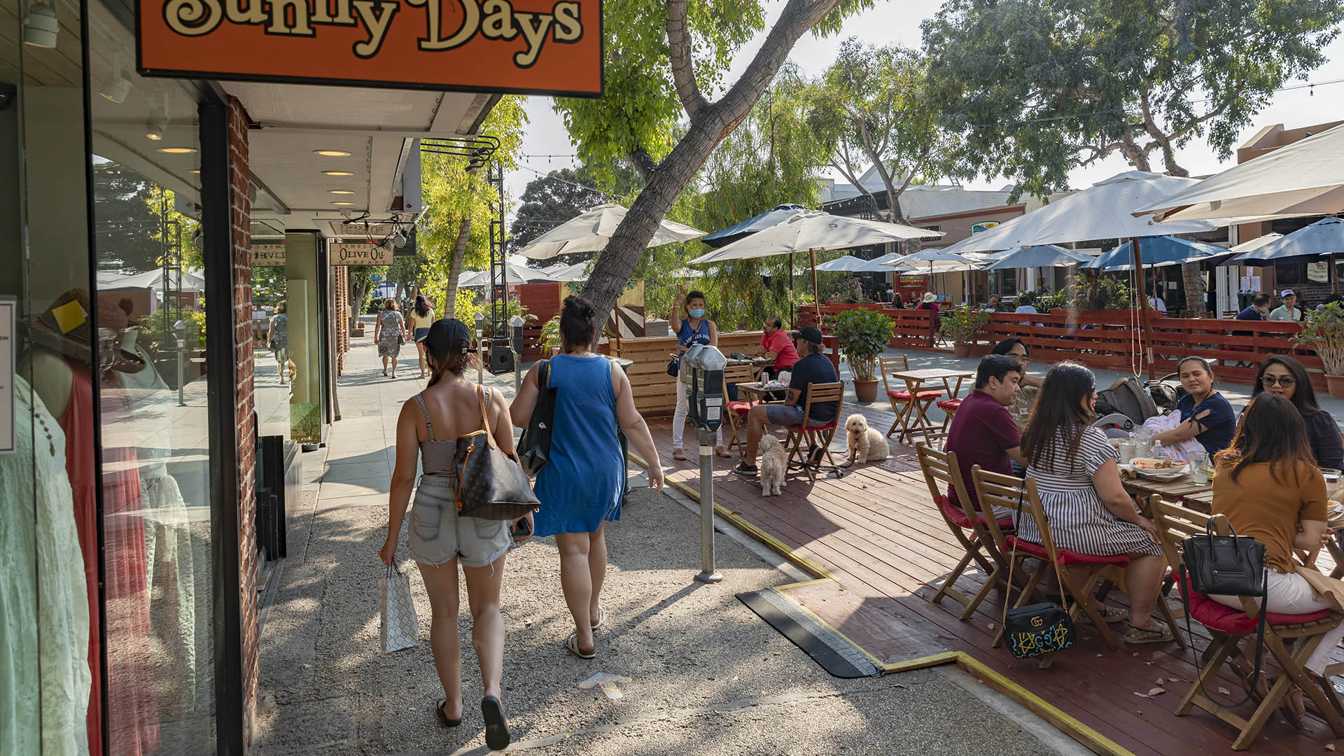 Forest Avenue Promenade - Jonnu Singleton-4517