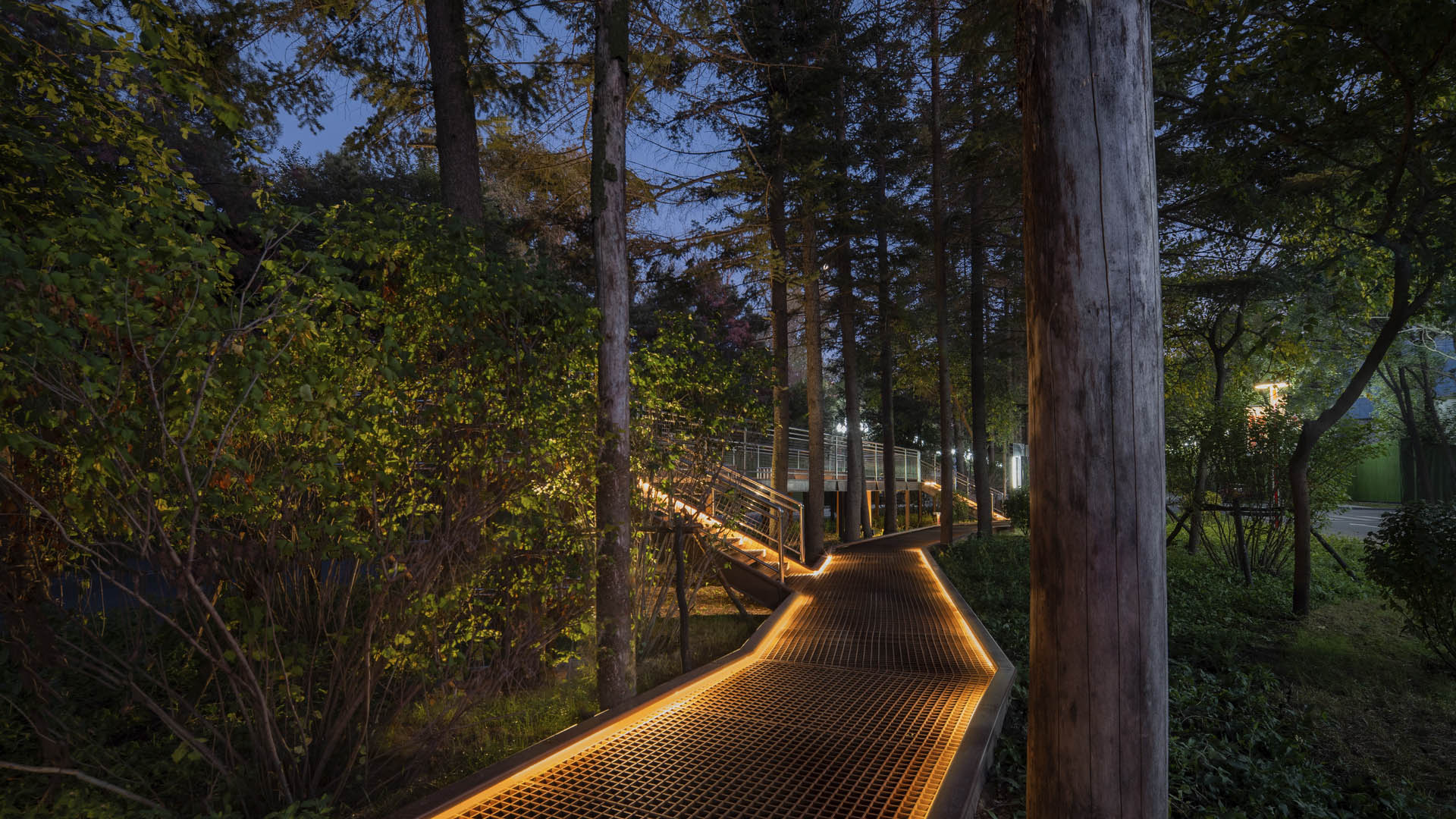 Changchun Tractor Factory Renovation Z00M7044_presentation