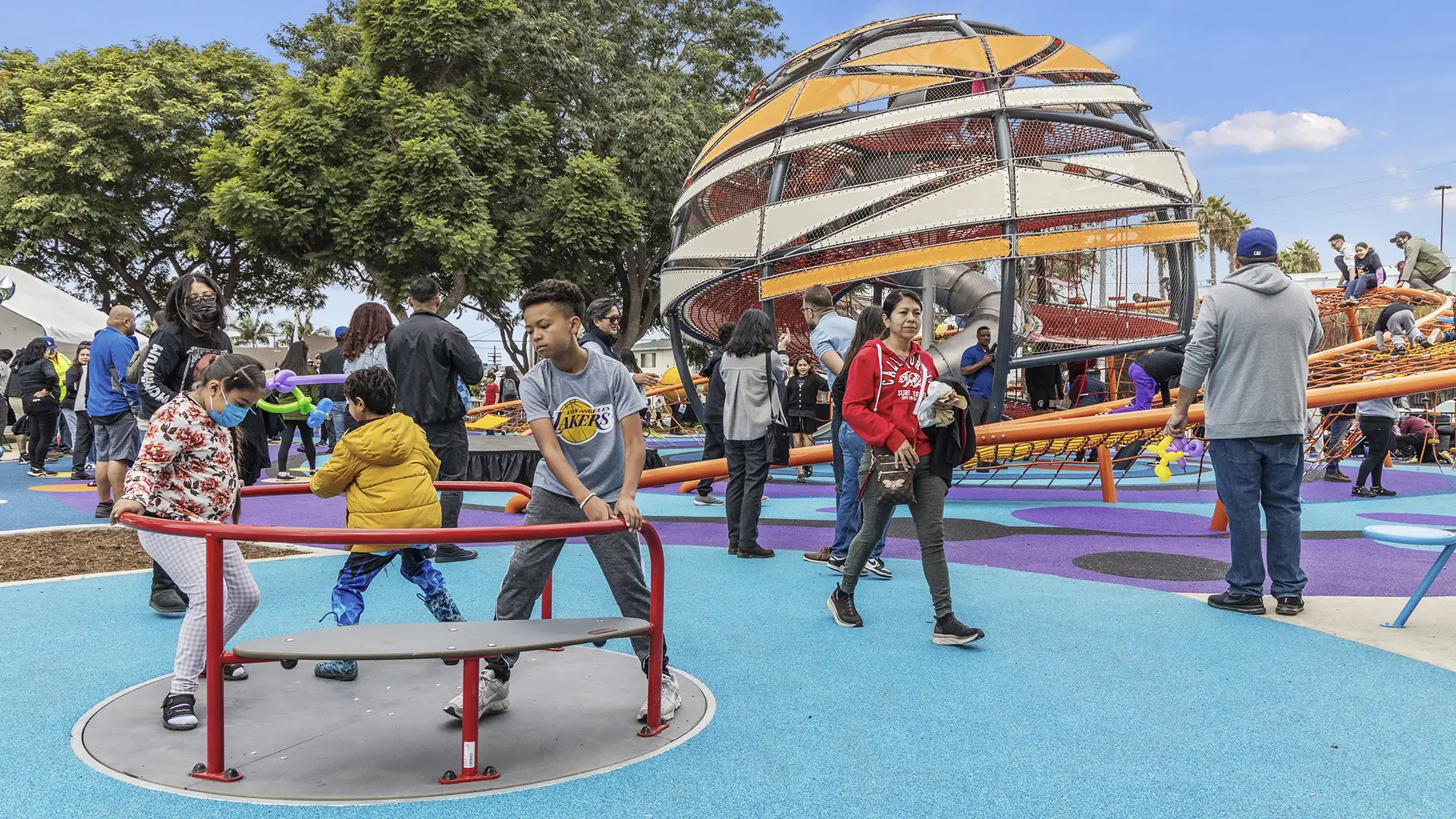 Lynwood-Mega-Playground---Bill-Tatham-5384