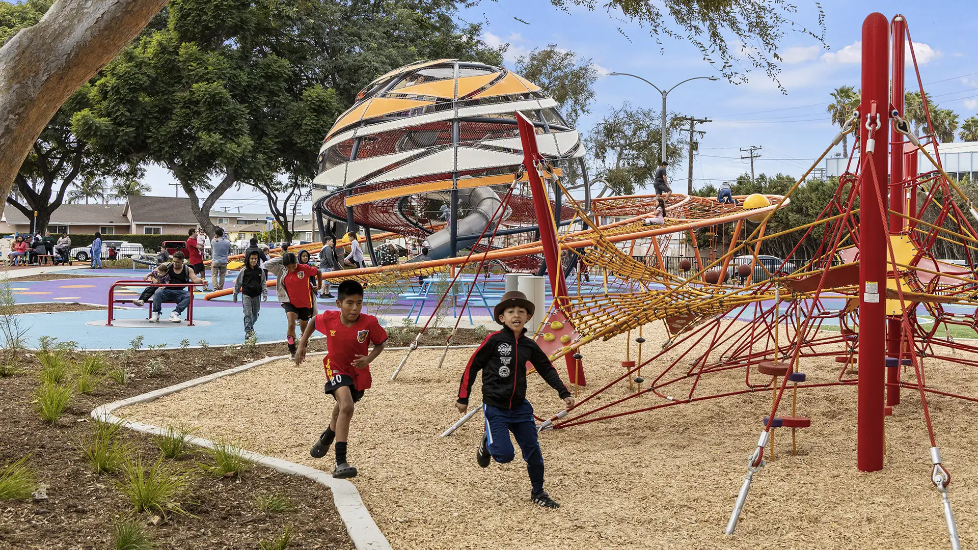 Lynwood-Mega-Playground---Bill-Tatham-5996