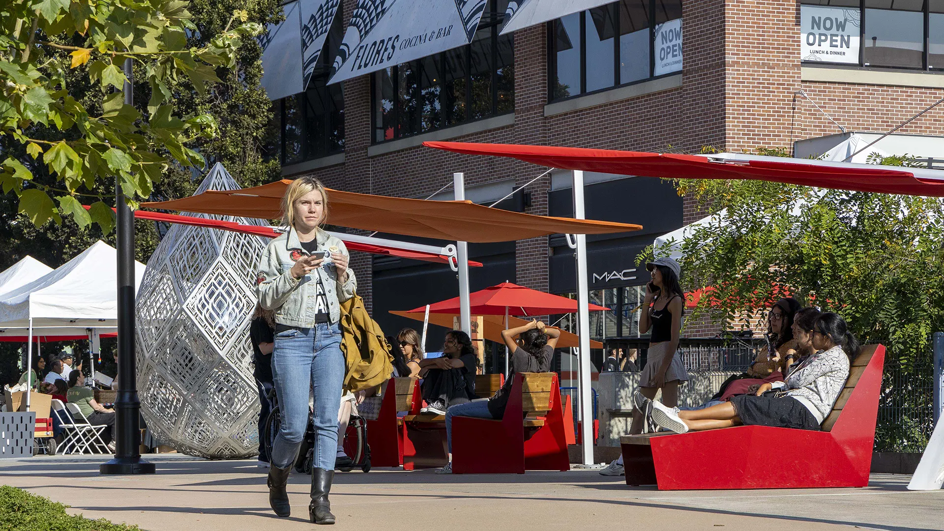 01 Bay Street Plaza CTRT101_N106