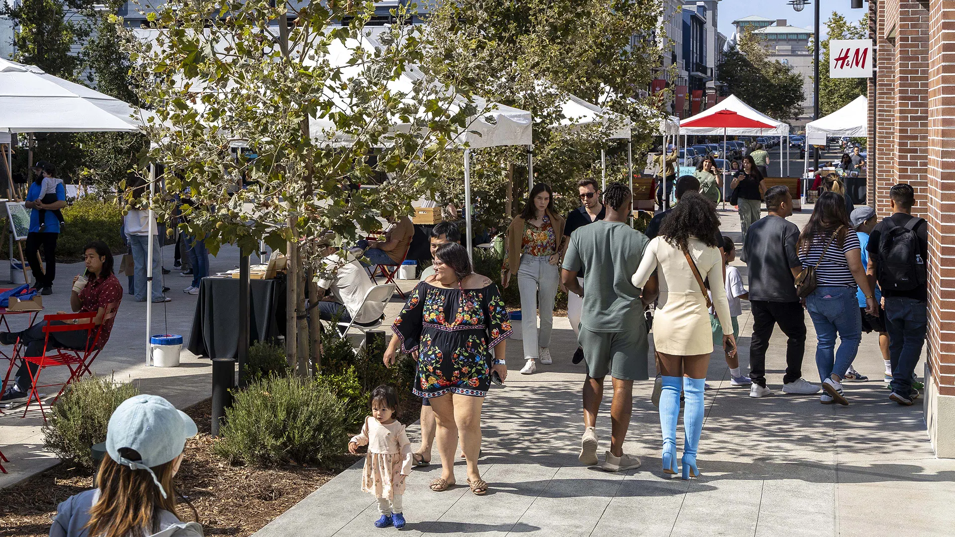 02 Bay Street Plaza_N105