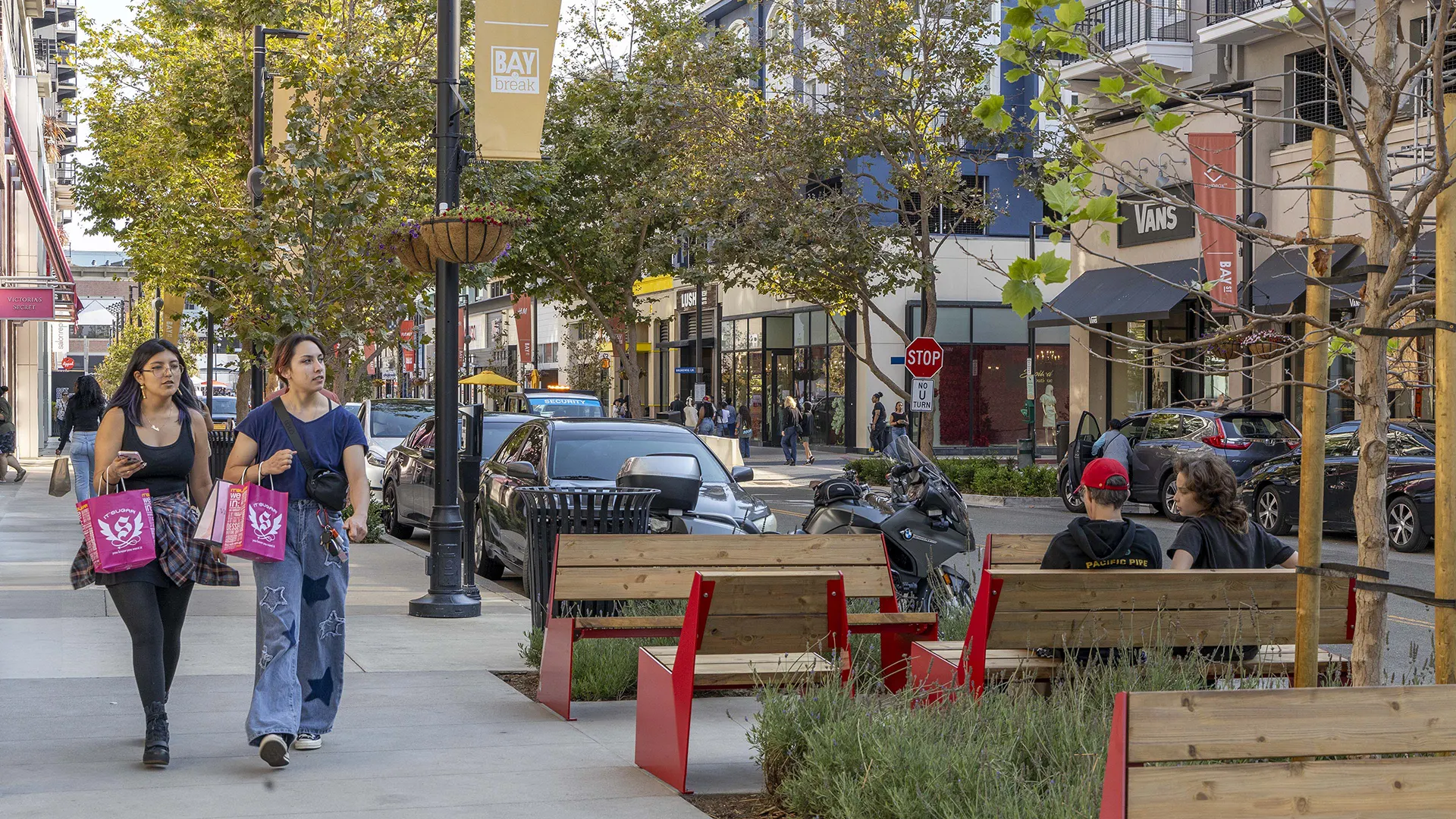 09 Bay Street Plaza_N107