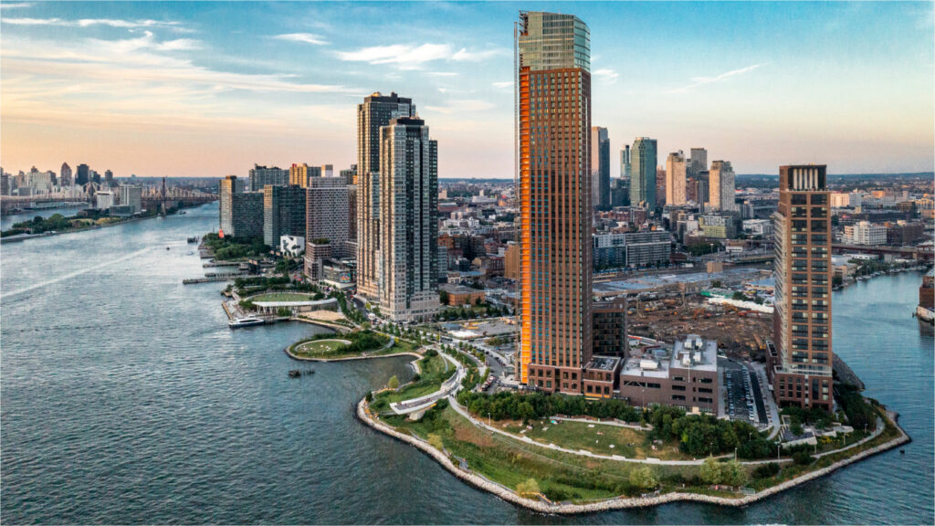 SWA/Balsley-Designed Hunter's Point South Park Wins ULI Americas Award of Excellence