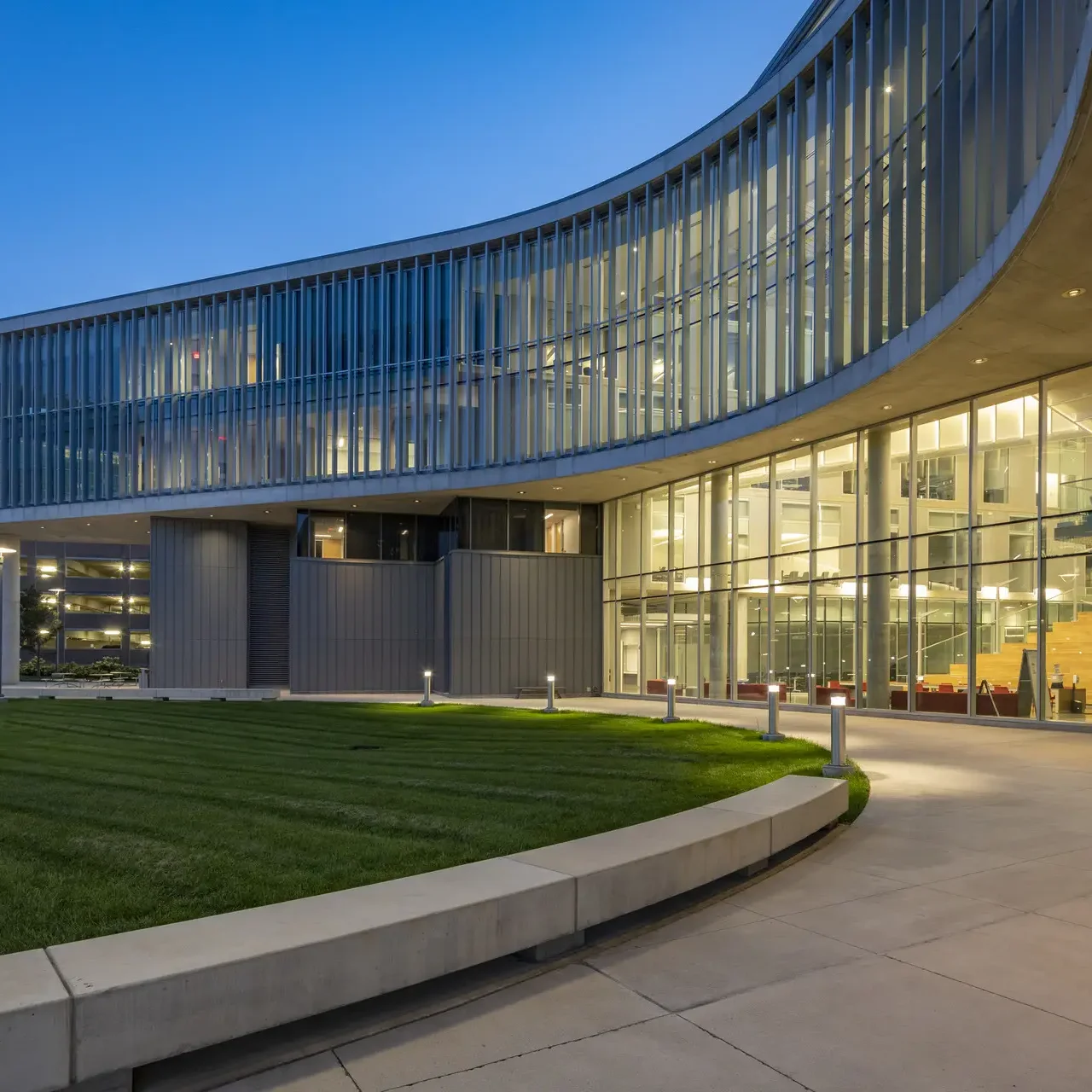 University of Cincinnati - Jonnu Singleton-3579_presentation